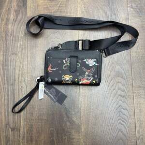 NWT Ed Hardy Snake & Skull woman’s Wristlet Purse Bag Backpack Black unisex